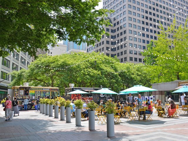 Sunny day at Westlake Park